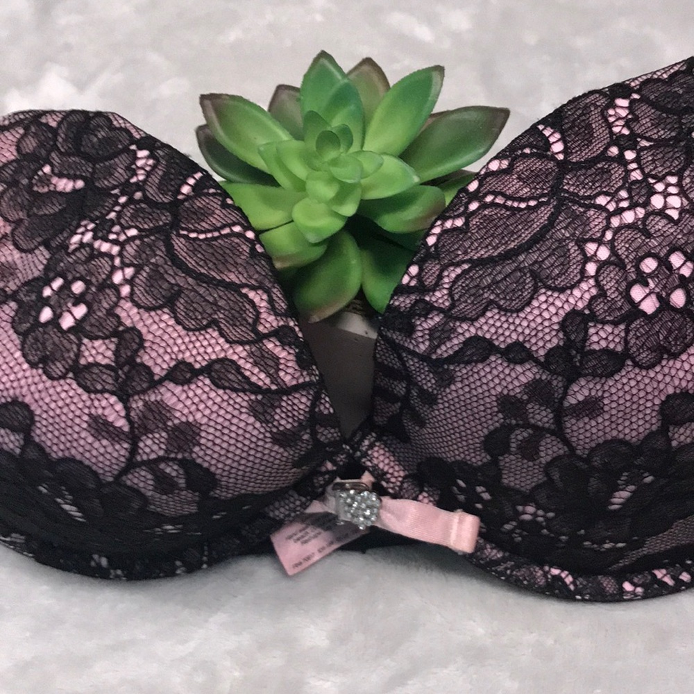 Victoria secret sexy little things bra (36D)